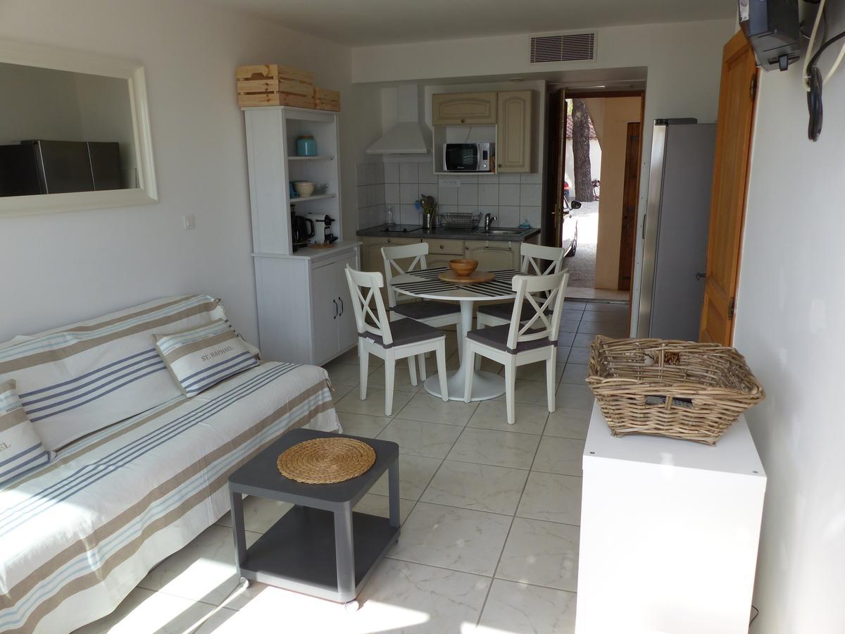 Appartement face à la mer La Croix-Valmer Esterno foto