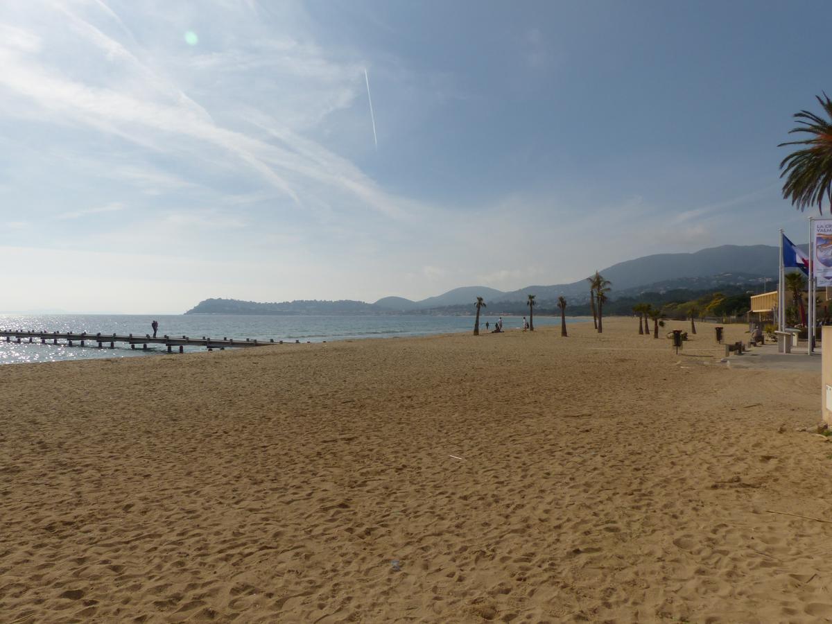 Appartement face à la mer La Croix-Valmer Esterno foto